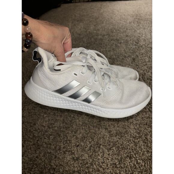 adidas Shoes - Adidas women's sz. 7.5 white classic sneaker. Nice pair, comfortable